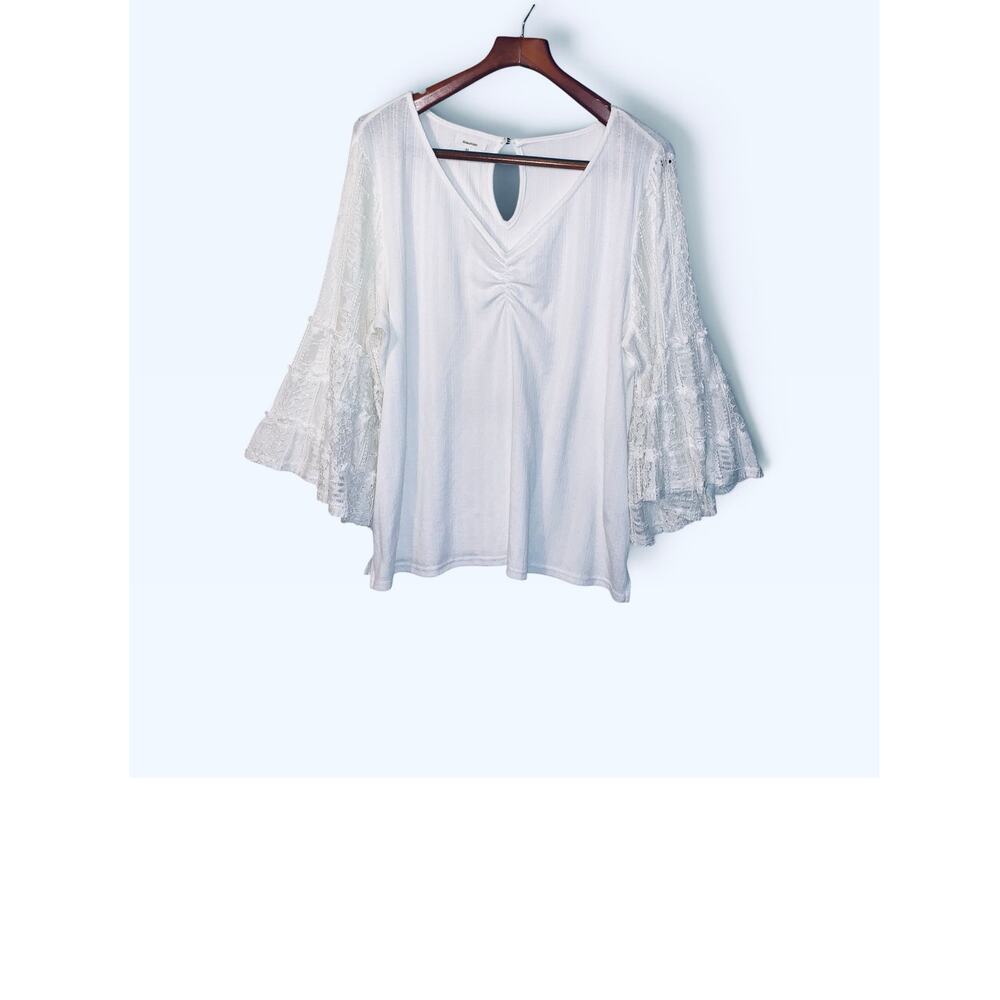 Maurices womens bell sleeve blouse XXL